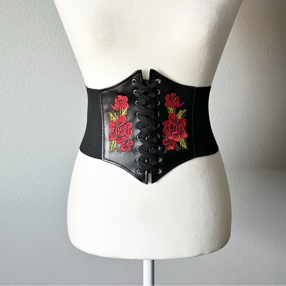 Corset Style Rose Embroidered Black Faux Leather Wide Waist Belt Lace Up Front - Picture 10 of 10